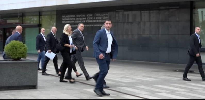POLITIKA