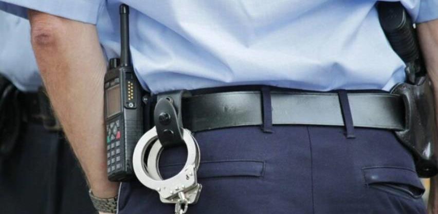 Policija
