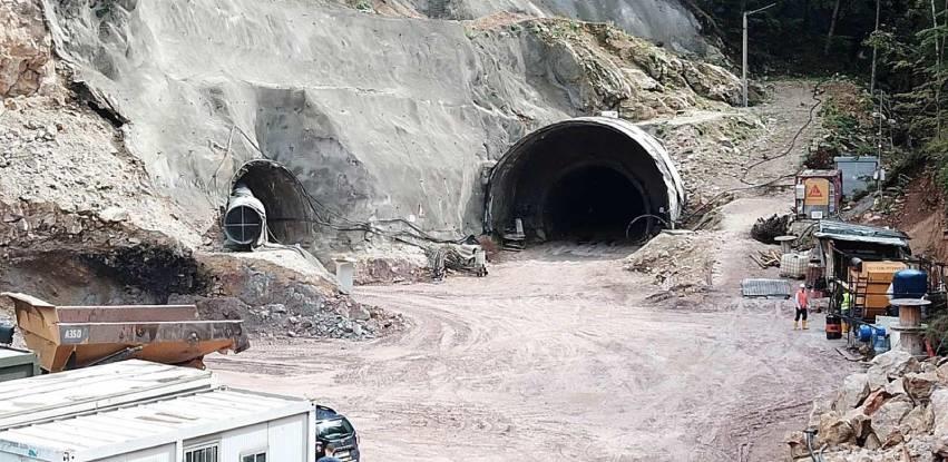 TUNEL